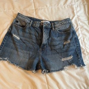 KanCan Denim Shorts with fray detail size 29